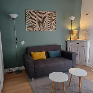  Appartement Nature Et Loisirs: Parking/ Piscine France